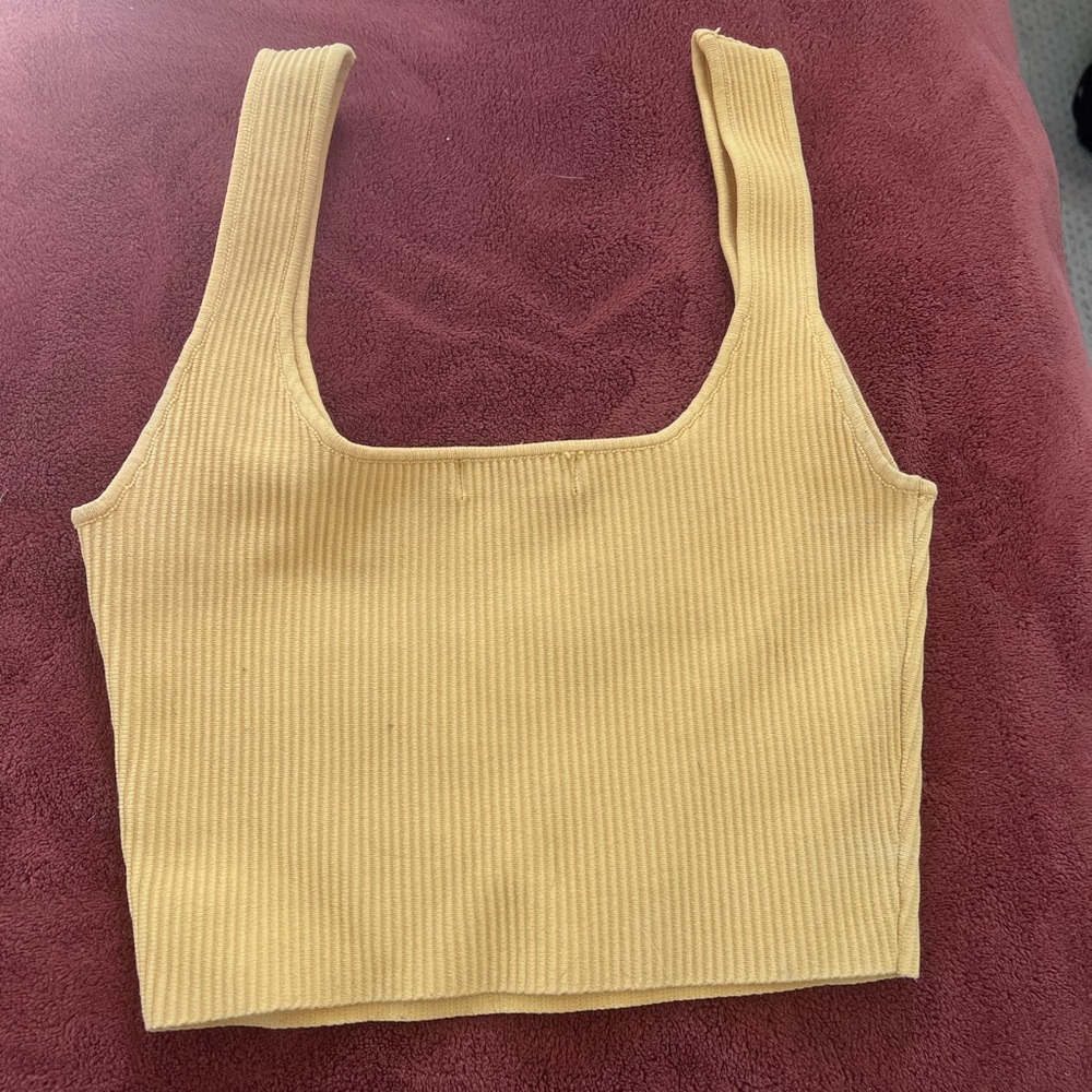 Crop top